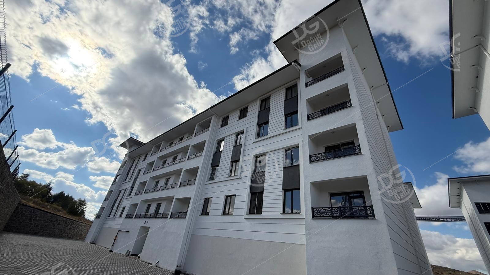 ANAYOL ÜZERİ BEYTEPE KONUTLARINDA 2+1 SATILIK DAİRE