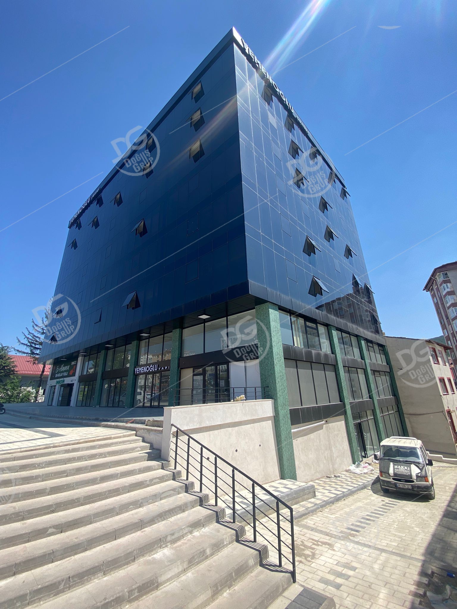 PRESTİJLİ İŞ MERKEZİ YEMEN CENTERDA SATILIK OFİS
