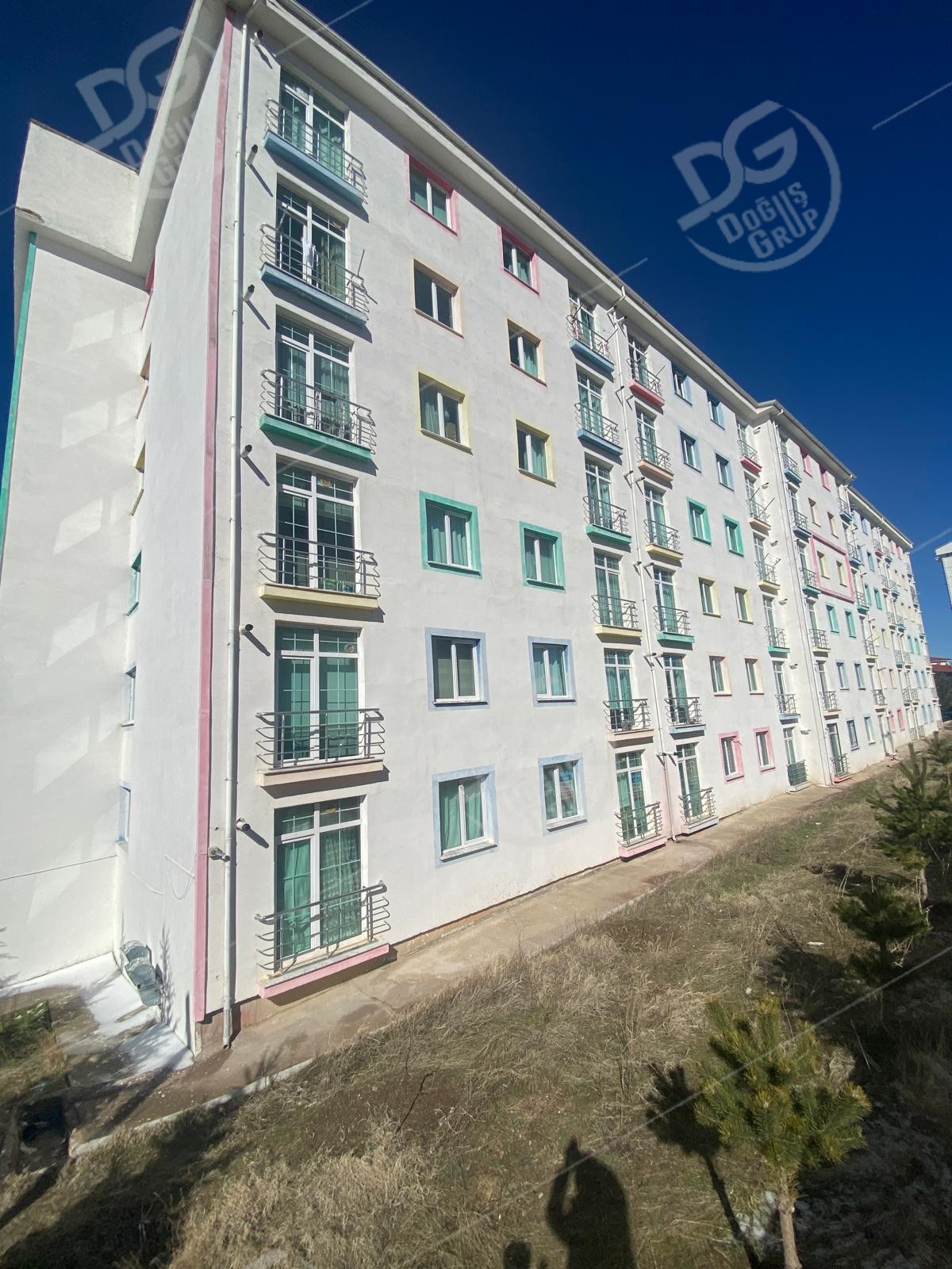 BAHÇEŞEHİR MAHALLESİNDE GÜNEY CEPHELİ 1+1 EŞYALI KİRALIK DAİRE