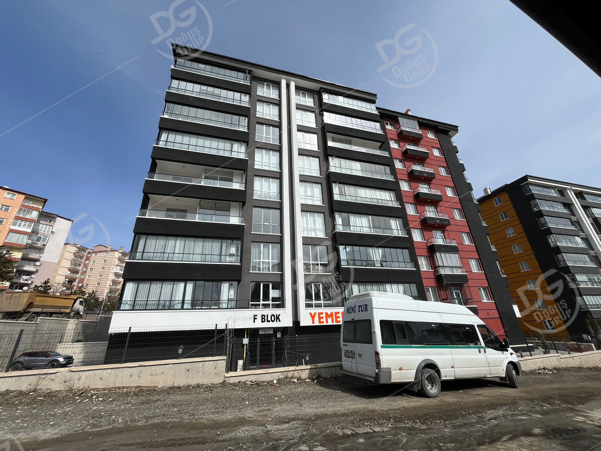 VALİLİK ÜZERİ SİTE İÇİNDE SIFIR YAPI 3+1 SATILIK DAİRE