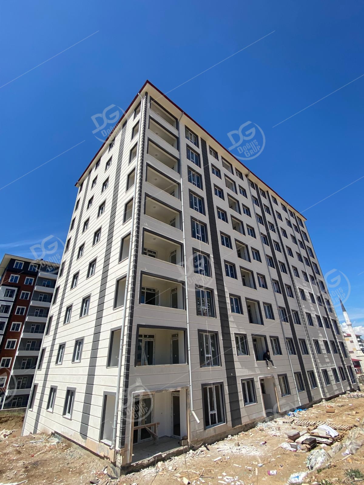 ÜNİVERSİTE BÖLGESİNDE SIFIR YAPI ARA KAT 3+0 SATILIK DAİRE