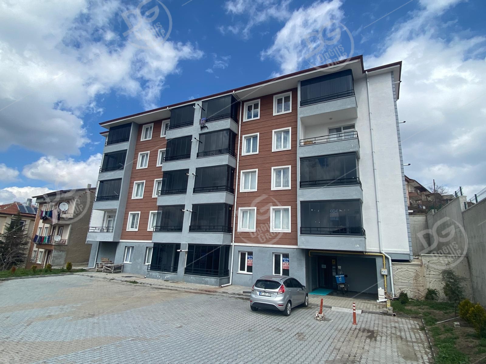 EMNİYET MÜDÜRLÜĞÜ YAKINI 2+1 SATILIK DAİRE