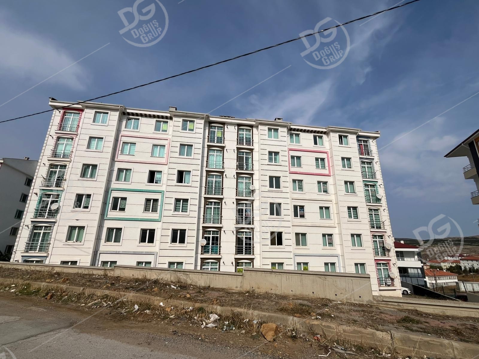 BAHÇEŞEHİR BÖLGESİ SİTE İÇERİSİNDE 2+1 KİRALIK DAİRE