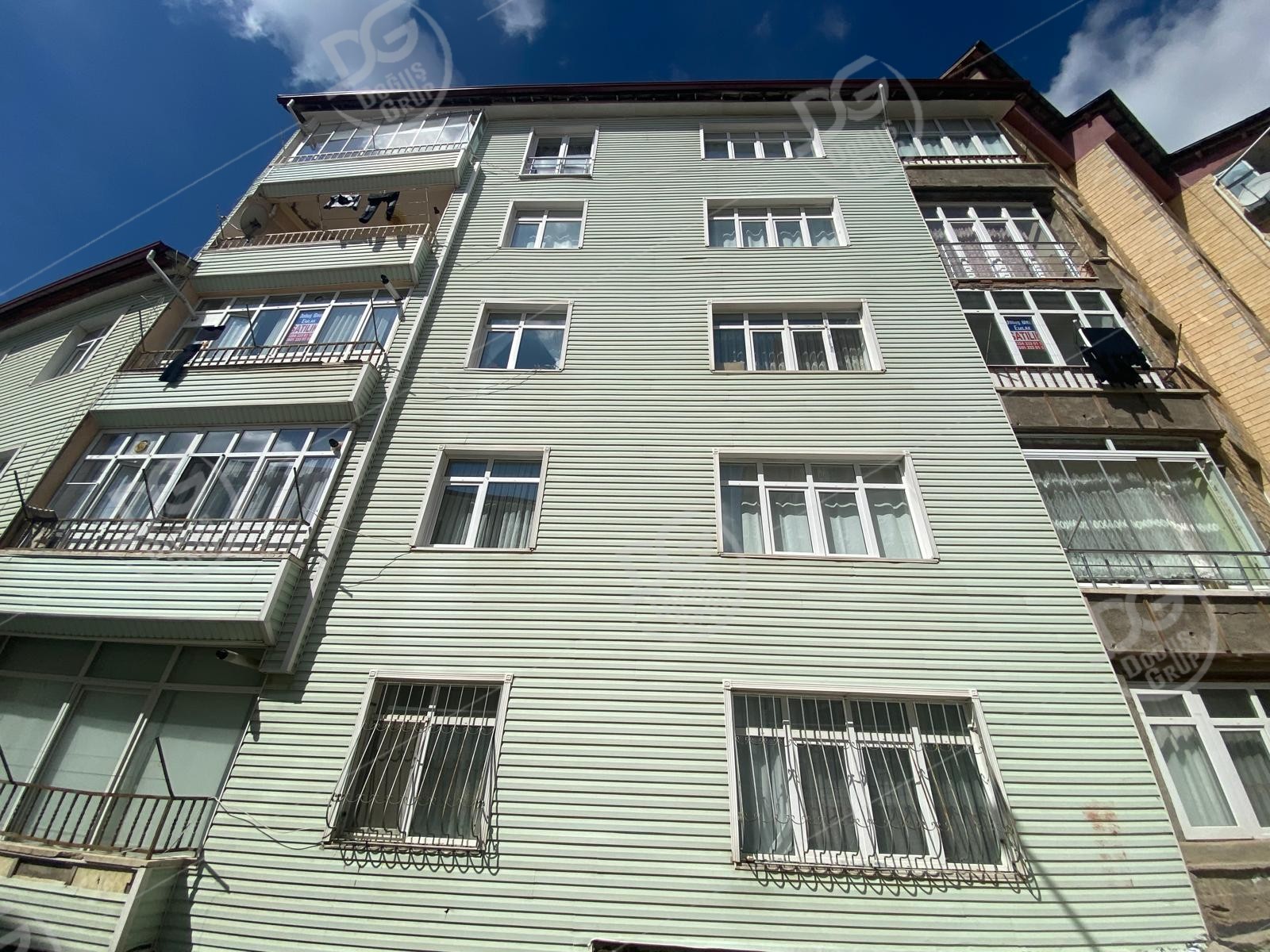 ŞEHİR MERKEZİNE YÜRÜME MESAFESİNDE 3+1 SATILIK