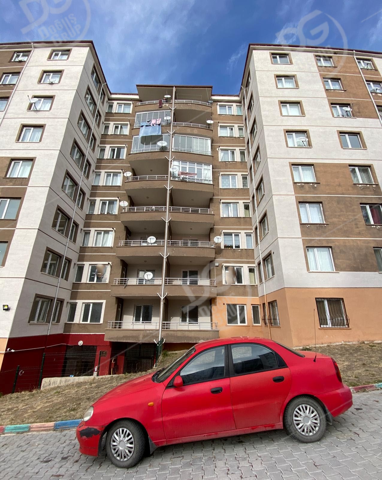 ÜNİVERSİTE YOLU ÜZERİ ARA KAT 3+1 KİRALIK DAİRE