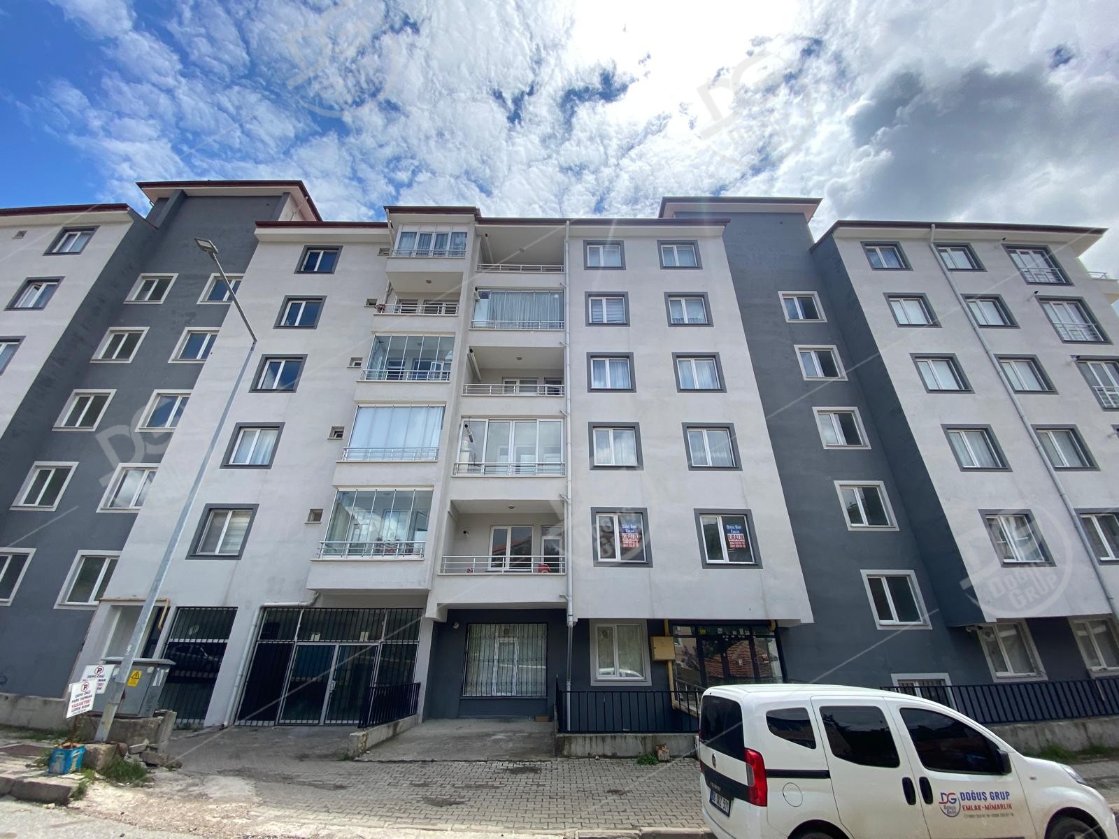 ŞEHİR MERKEZİNDE ARA KAT 2+1 KİRALIK DAİRE