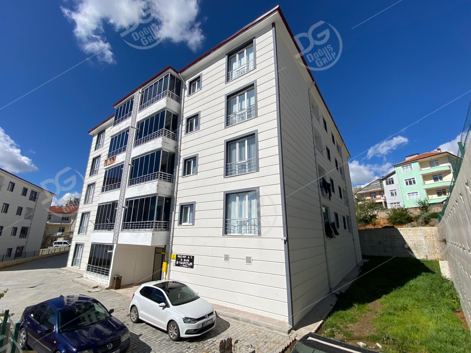 NOVADA AVM YAKINI ARA KAT 3+1 SATILIK DAİRE