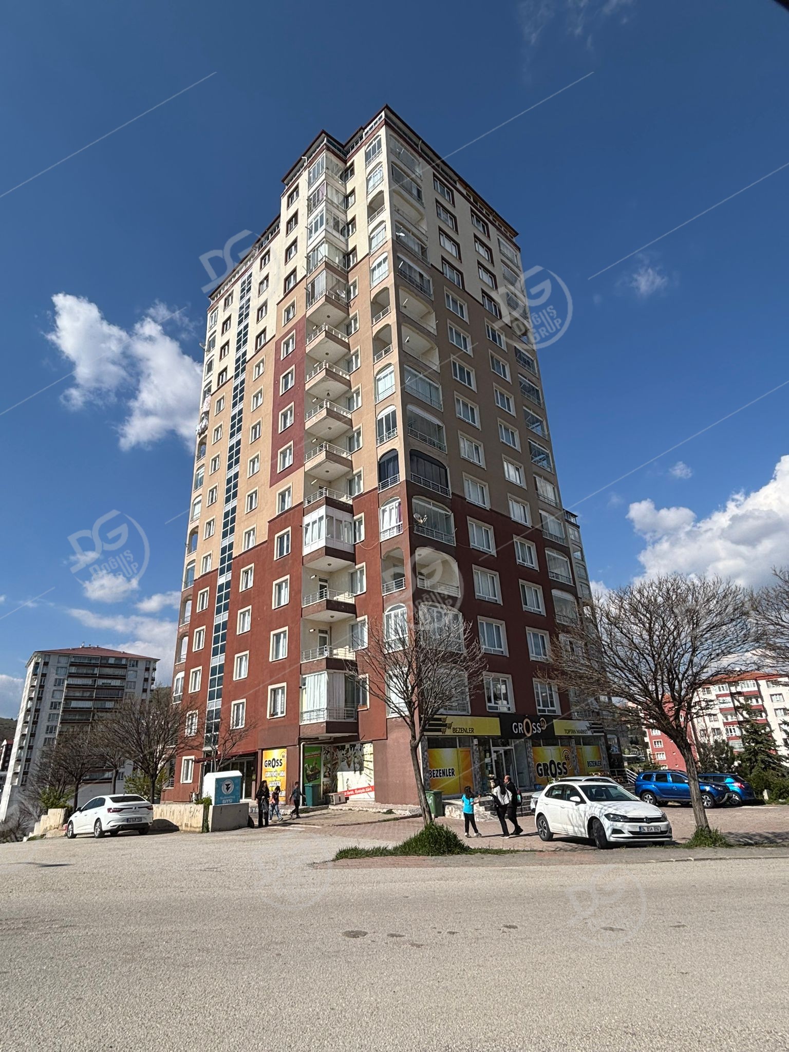 İKİZ KULELERDE ARA KAT 3+1 SATILIK DAİRE