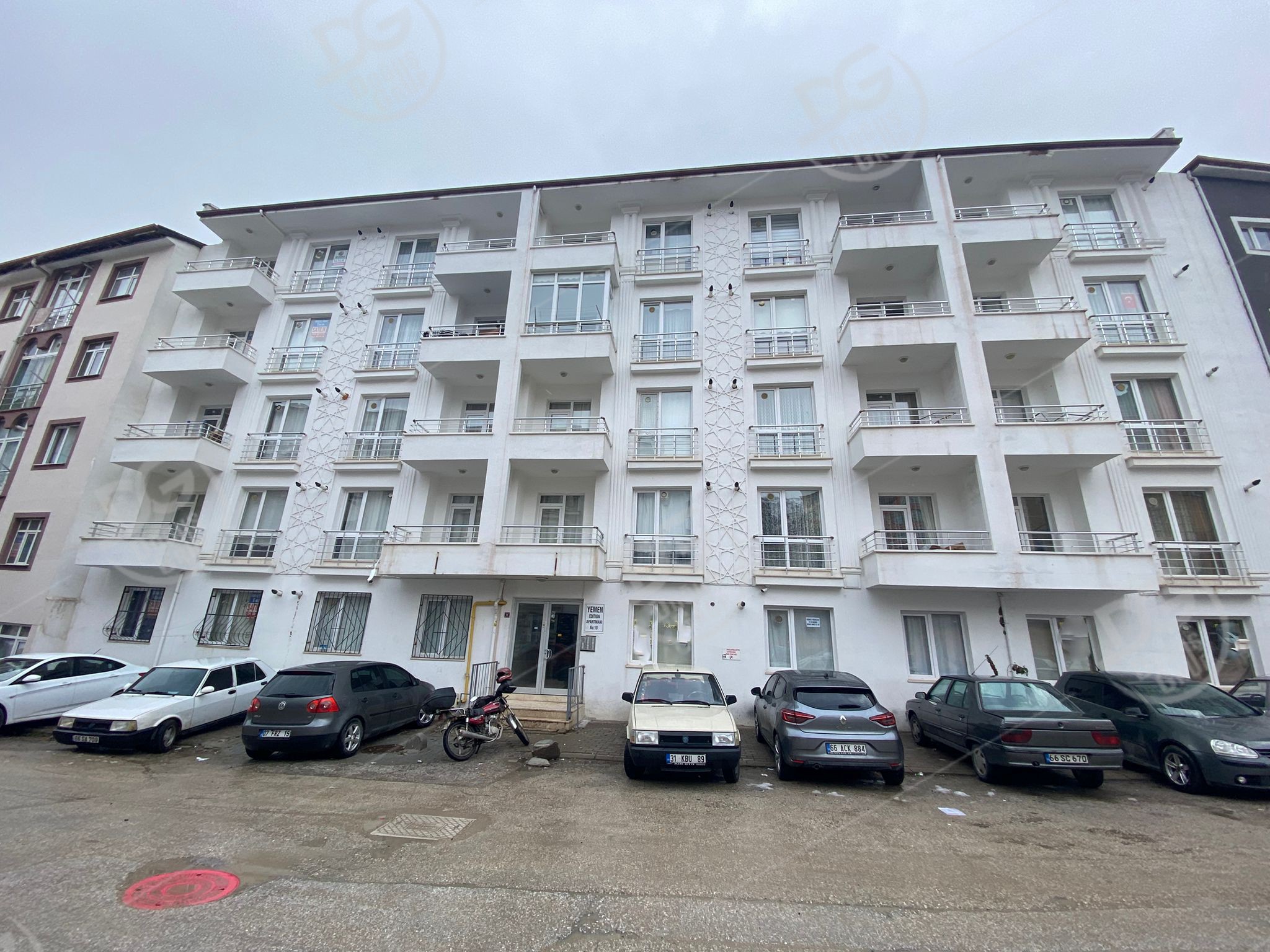 ŞEHİR MERKEZİNDE KİRACILI EŞYALI FIRSAT DAİRE ACİL !