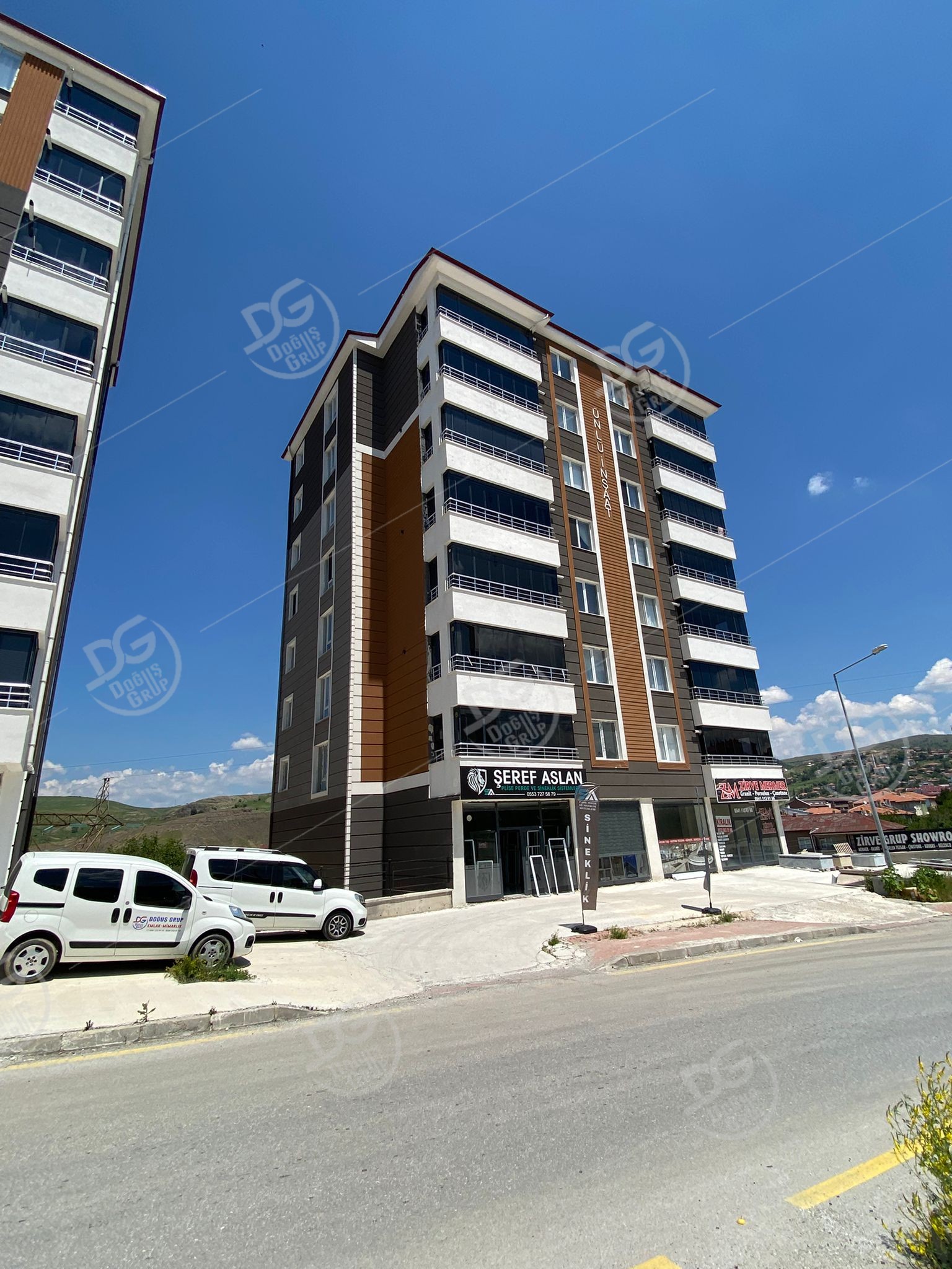 ANAYOLA SIFIR KONUMDA TOPLAM 260 m² 2 ADET SATILIK DÜKKAN