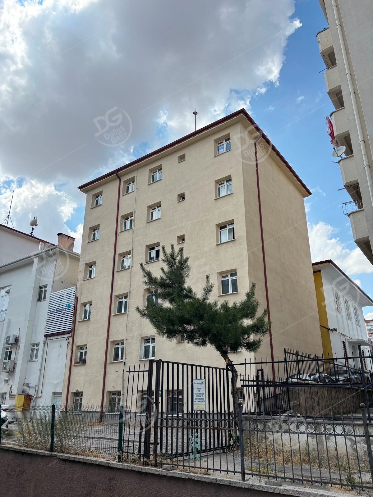 ÇARŞI MERKEZDE EŞYALI 3+1 KİRALIK DAİRE
