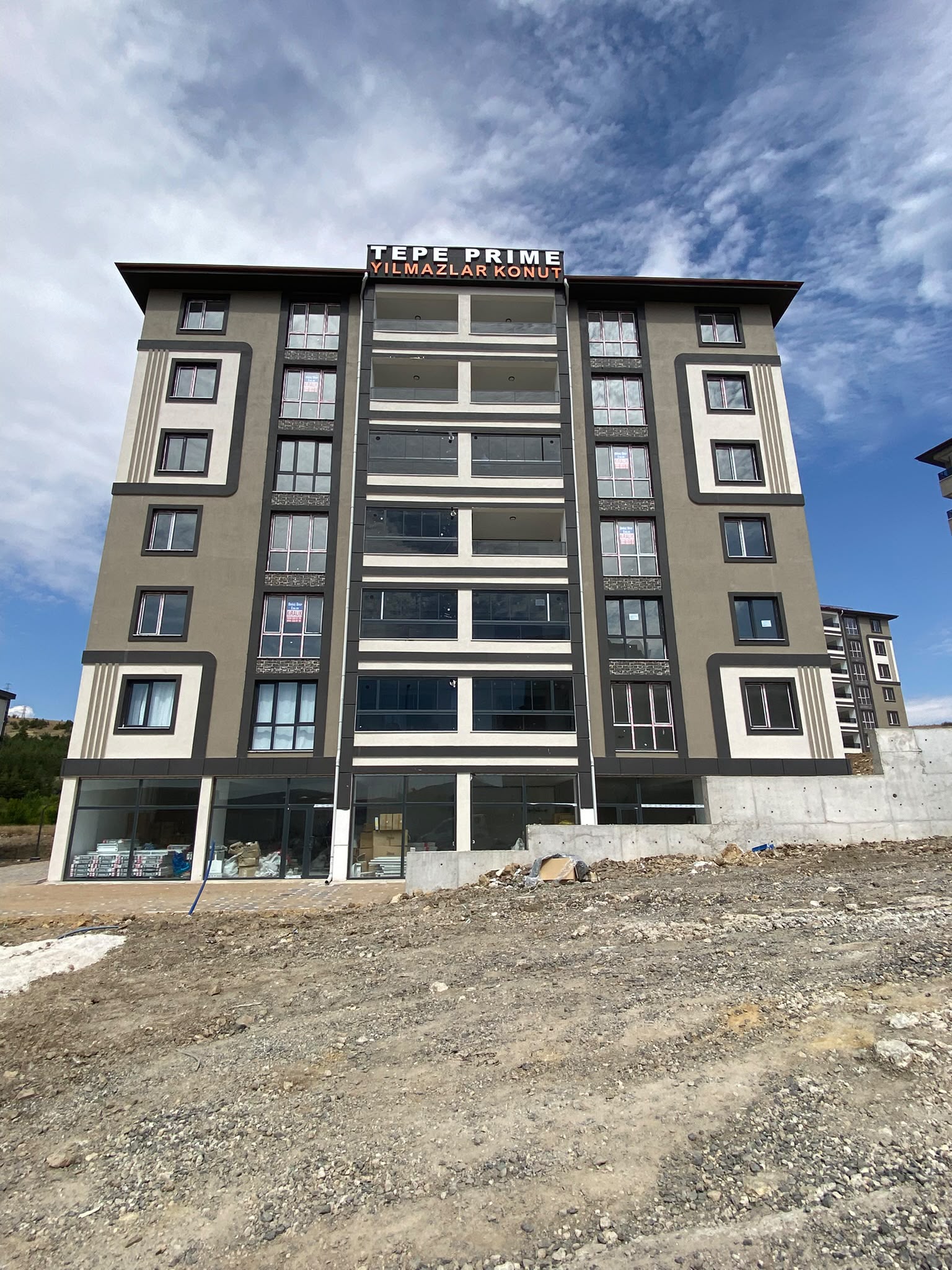 ŞEHİR HASTANESİ YANINDA EN GENİŞ KİRALIK 3+0 DAİRE