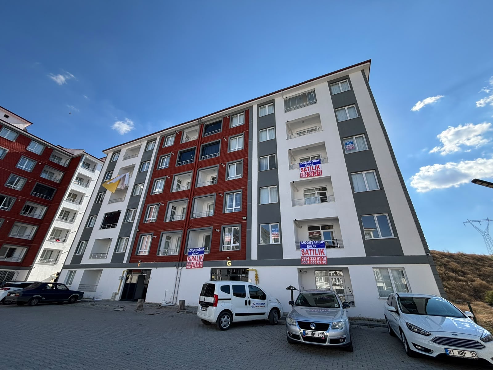ÇÖZÜM KOLEJİ KARŞISI SİTE İÇERİSİNDE KİRACILI DAİRE
