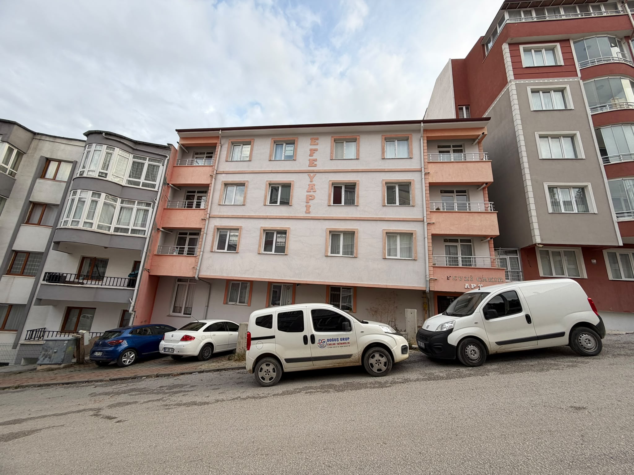 ŞEHİR MERKEZİNDE GENİŞ m²Lİ EŞYALI KİRALIK 1+1 DAİRE