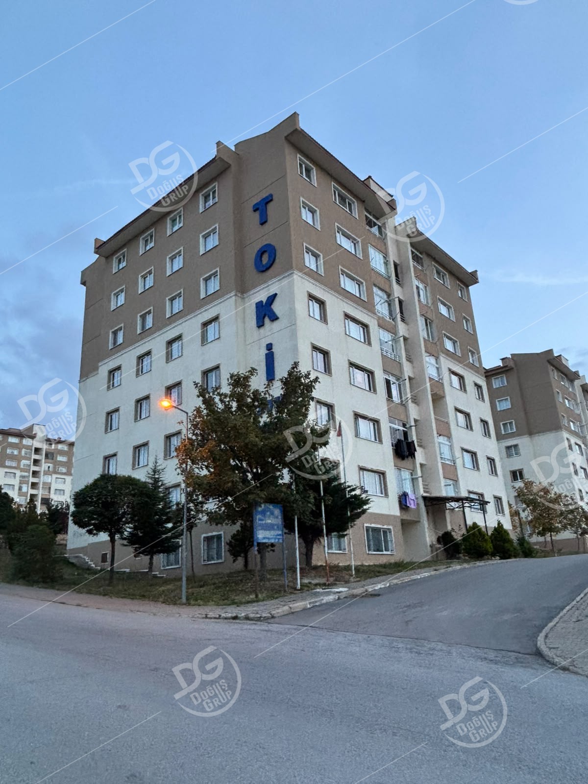 ÜNİVESİTE YOLU 2. ETAP TOKİDE KİRALIK 3+1 DAİRE