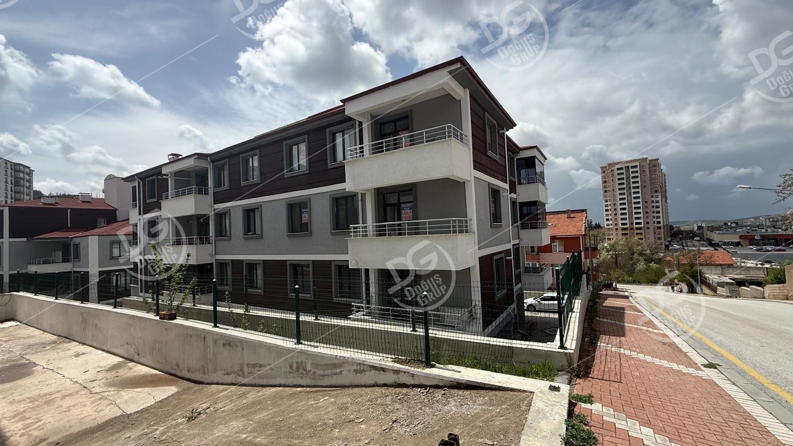 NOVADA  AVM YAKINI SATILIK 2+1 DAİRE