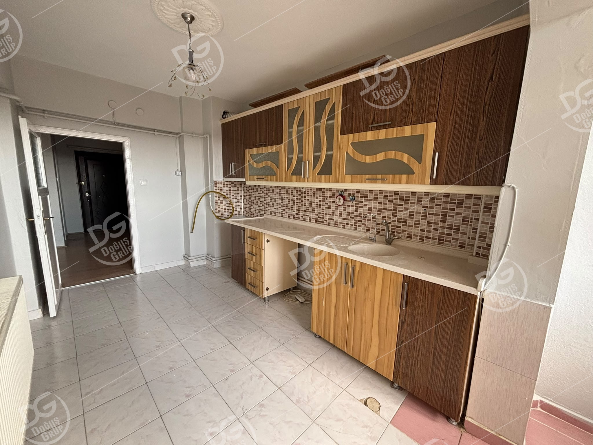 KARATEPE MAHALLESİNDE 3+1 KİRALIK DAİRE