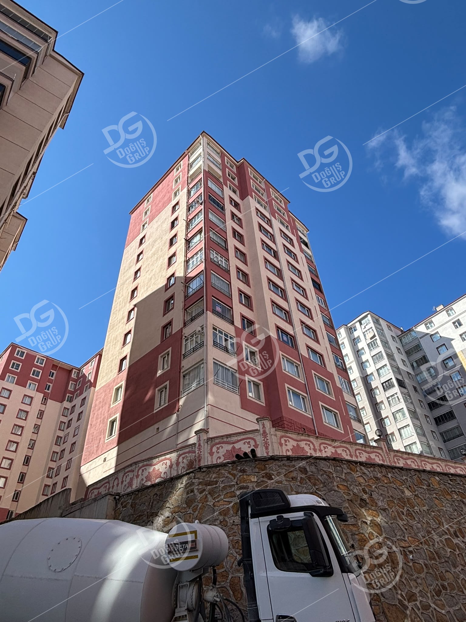KENTPARKTA KİRALIK 3+1 ARA KAT  DAİRE
