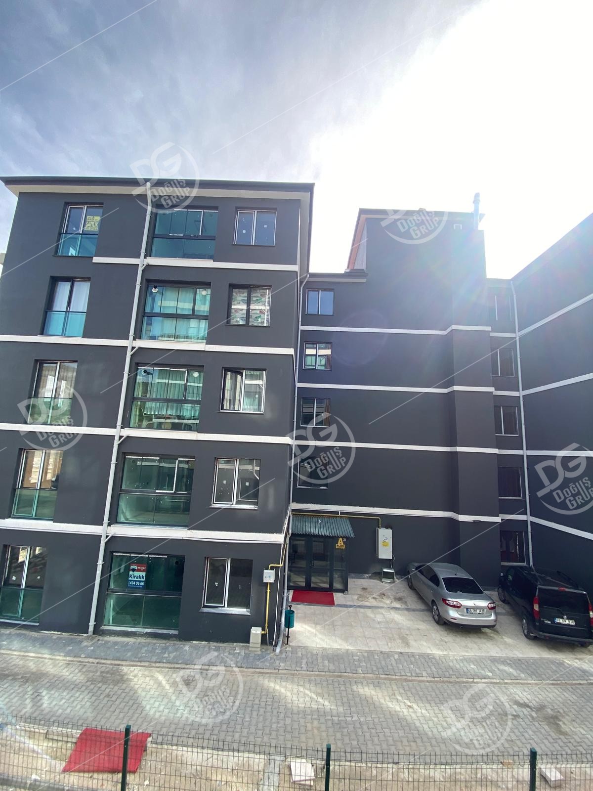 BULUNDUĞU SİTEDE EMSALİ OLMAYAN CAZİP FİYATLI DAİRE