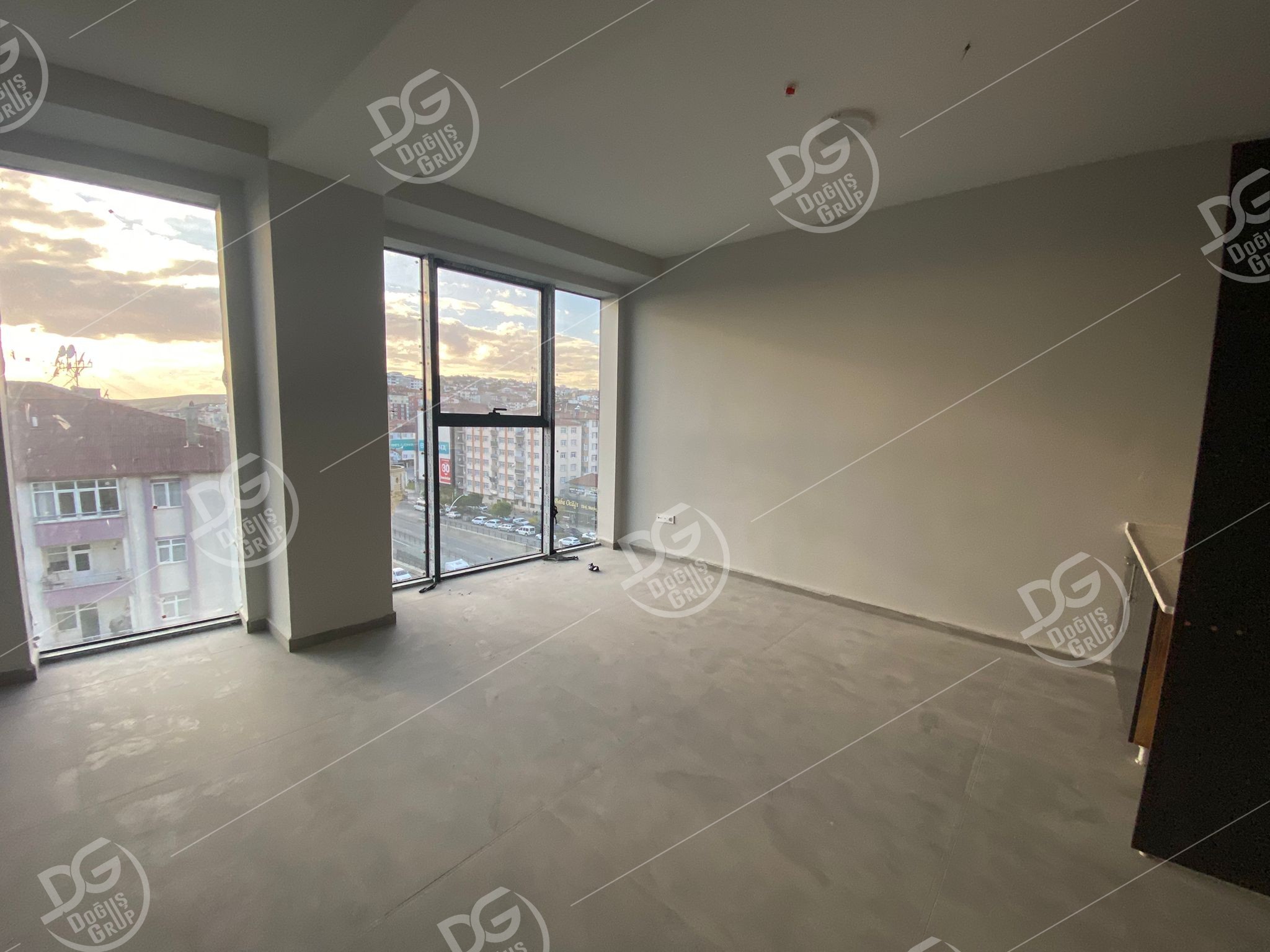 DOĞUŞ'TAN YEMEN CENTER DA KİRALIK OFİS