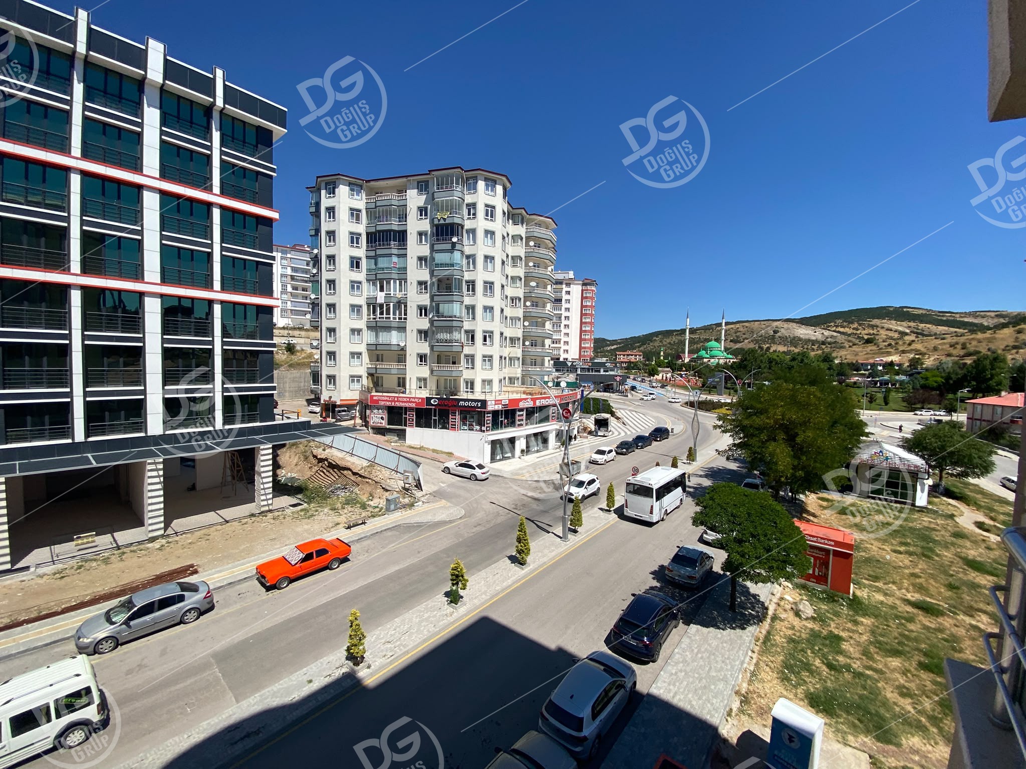 ATAŞEHİR 2 SİTESİNDE KİRALIK 4+1 DAİRE