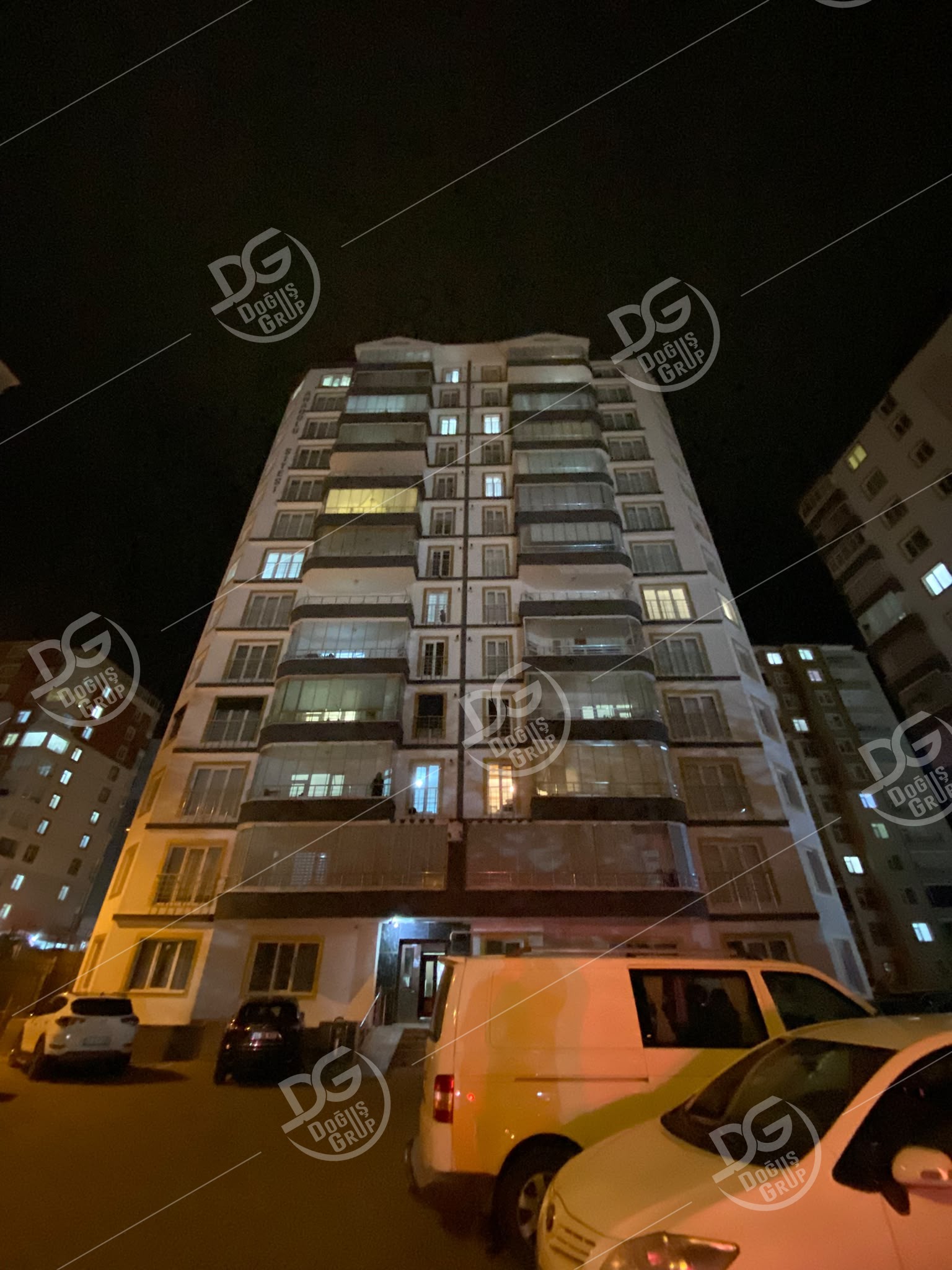 KENTPARKTA SİTE İÇERİSİNDE SATILIK 3+1 DAİRE