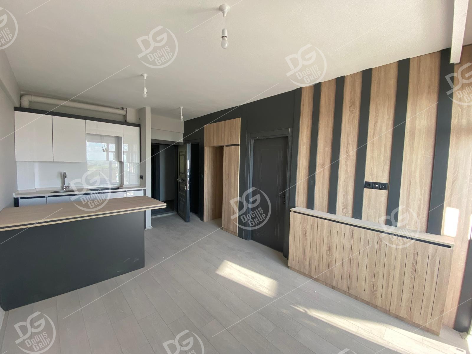 ÜNİVERSİTE YOLUNDA SIFIR YAPI 1+1 SATILIK DAİRE